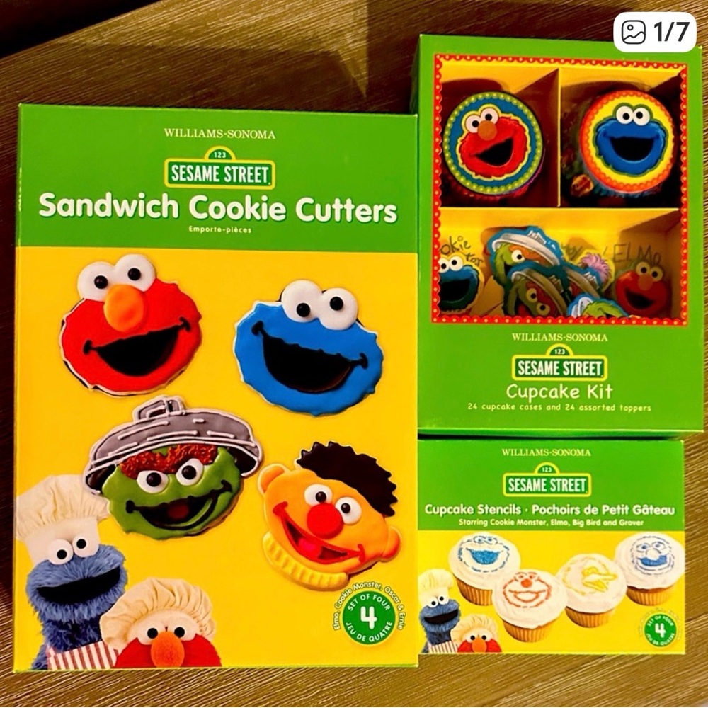 Williams Sonoma Sesame Street Cookie Cutters, Cupcake Kit & Stencil Set